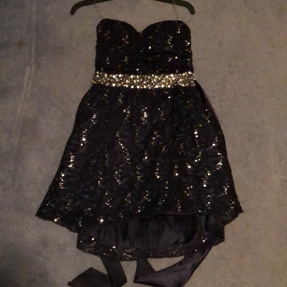 Navy blue strapless party dress